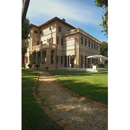 Emma Villa Marina di Pietrasanta