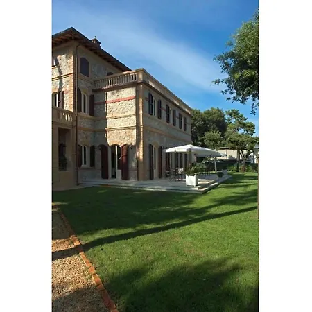 Emma Villa Marina di Pietrasanta